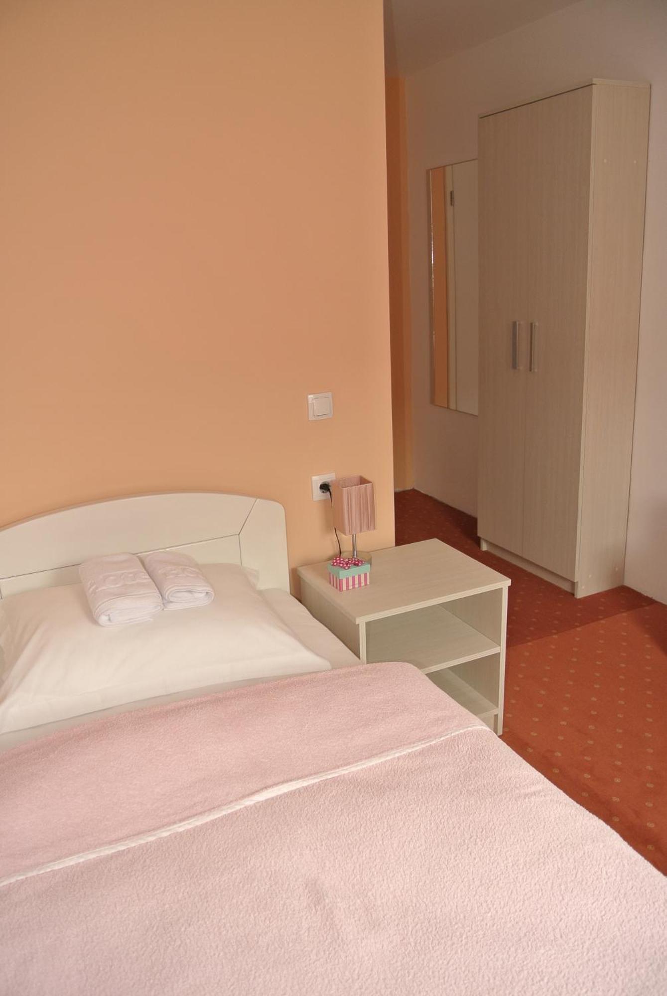 Garni Hotel Beograd Negotin Room photo